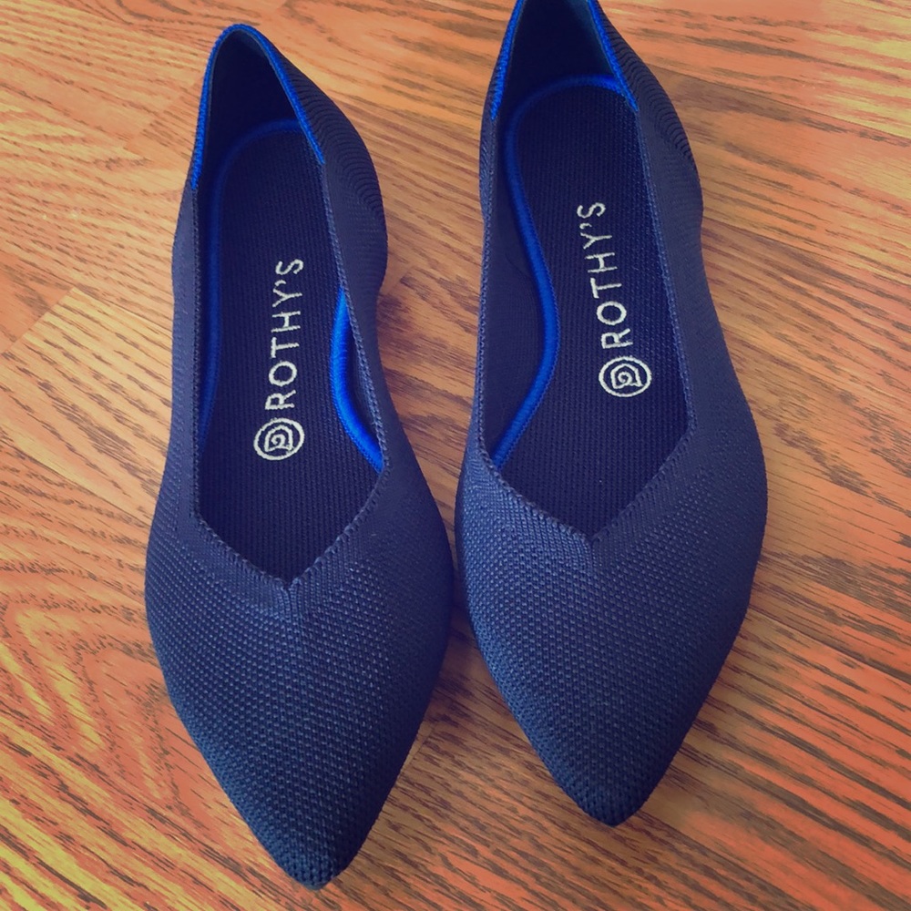Rothy's The Point in Navy - 8.5 - New w/o Box